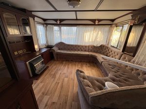 3 bedroom Mobile Home - Image 2