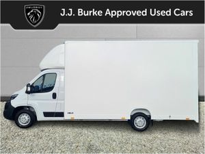 Peugeot Boxer Low Platform Luton Boxer, Floor Cab - Image 4