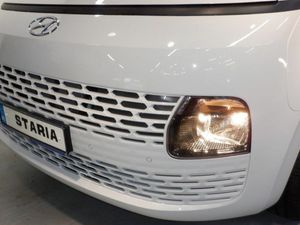 Hyundai Staria COMMERCIAL VAN ORDER YOUR 2025 HERE - Image 4