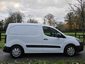 2018 Citroen Berlingo 1.6 No Vat Fresh Cvrt - Image 4
