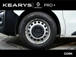 Opel Vivaro L2H1 2900 1.5 5 DR - Image 4