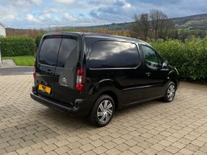2017 Citroen Berlingo Enterprise ProLux 1.6BlueHdi - Image 4