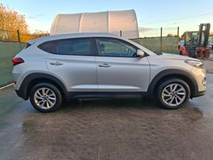 🚗 2016 Hyundai Tucson 1.7 Diesel - Image 4