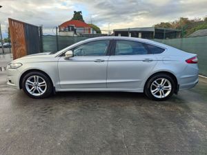*182 Ford Mondeo 2.0 Zetec - Image 4