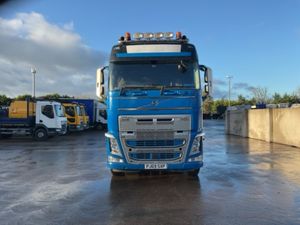 2019 Volvo FH500 G/T 6x2 Tag Axle - Image 2