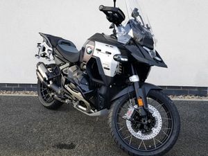 BMW R 1300 GS Adventure TE Triple Black Finance Av - Image 3