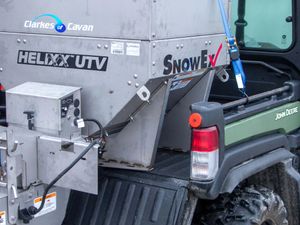New SnowEx Helixx Salt Spreader - Image 2