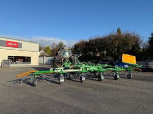 NEW MALONE 6 ROTOR TEDDER -€25000 - Image 2