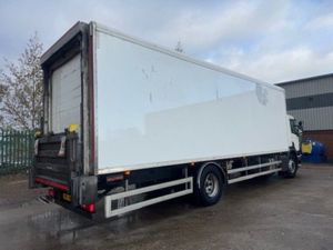2017 (17) Scania P250 4x2 18T Fridge - Image 2