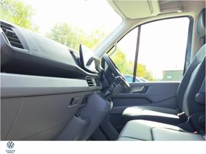 Volkswagen Crafter Highline MWB 177HP MAN - Image 4