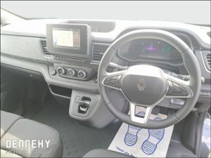 Renault Trafic 170 HP Automatic Extra Sport - Image 2
