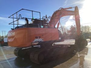 2019 Hitachi ZX250LC-6 Tracked Excavator - Image 4