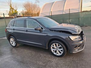 182 Volkswagen Tiguan  Highline  2.0 Tdi - Image 2