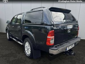 Toyota Hilux 3.0 D-4D INVINC 171BHP D/C 4DR A - Image 3