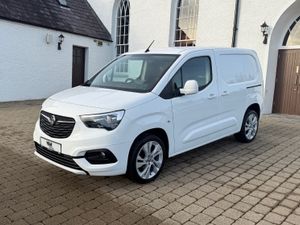 2021 Vauxhall Combo Sportive 100bhp 1.5BlueHDI - Image 3