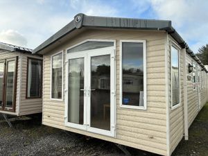 ONLY IN TODAY AND ALREADY SNATCHED UP. - Image 2