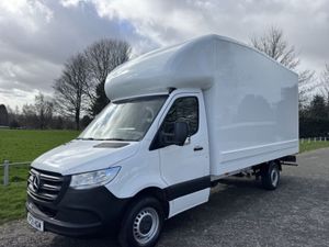 2021 Mercedes-Benz Sprinter Luton Box Van - Image 3