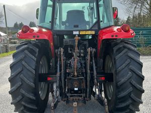 2009 Massey Ferguson 5455 with Loader - Image 4