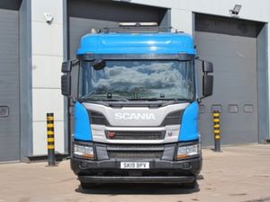 2019 SCANIA P250 XT JOHNSTON VT802 ROAD SWEEPER - Image 2