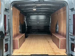 2022 Renault Trafic Panel Van - Image 2