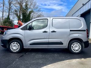 21 Opel Combo – New CVRT – €9,950 + VAT - Image 3