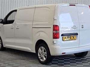 Vauxhall Vivaro L1 DIESEL - Image 3