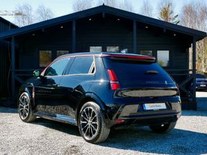 2025 Renault 5 Iconic 52kWh - Image 4