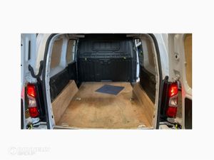Citroen Berlingo Xl Diesel Driver - Image 4