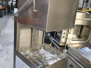 HOBART pass through dishwasher - Image 2