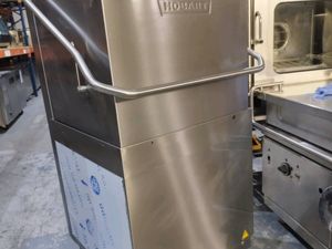 HOBART pass through dishwasher - Image 2
