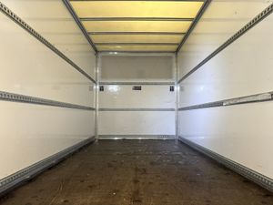 2024 Ford Transit Luton Box Van - Image 3