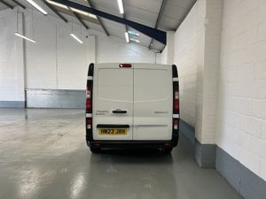 2023 Renault Trafic Panel Van - Image 4