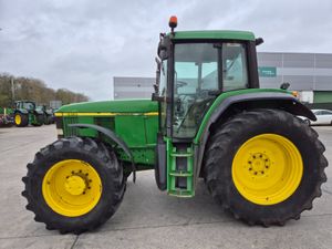 John Deere 6910 2001 - Image 3