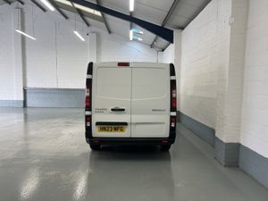 2023 Renault Trafic Panel Van - Image 4
