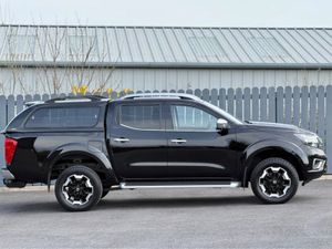 Nissan Navara LOW MILES TEKNA WITH CANOPY - Image 4