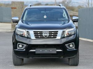 Nissan Navara LOW MILES TEKNA WITH CANOPY - Image 3