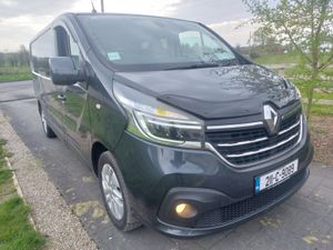 RENAULT TRAFIC 2021' 6 SEATER CREWCAB - Image 4