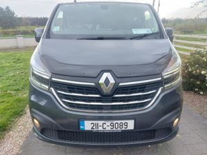 RENAULT TRAFIC 2021' 6 SEATER CREWCAB - Image 2