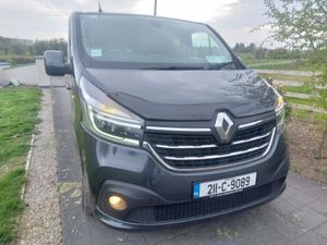 RENAULT TRAFIC 2021' 6 SEATER CREWCAB - Image 2