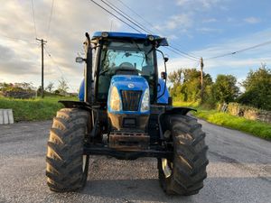 2009 New Holland T6070 - Image 4
