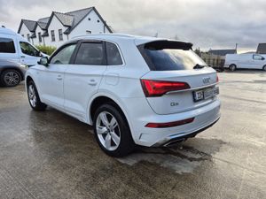 221 AUDI Q5 S-LINE QUATTRO 2.0 TFSIE 50 PLUG-IN HY - Image 4