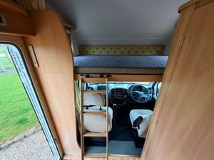 2005 SWIFT SUNTOR 590 RL R.H.D MANUAL - Image 3