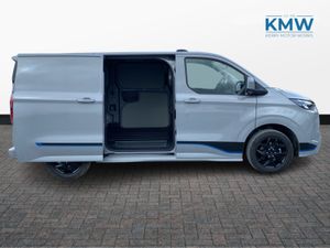 Ford Transit Custom Sport 2.5  PHEV AUTO FWD - Image 4