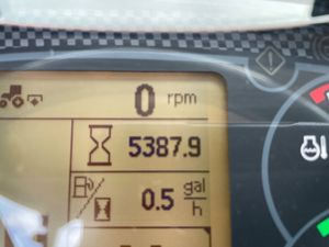 2018 Case Farmall 115C with Loader - Image 4