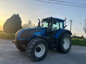 2011 Valtra T182 - Image 2