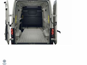 Volkswagen Crafter Highline 35 MWB 140BHP - Image 4