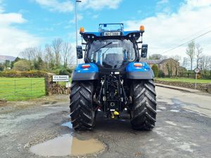 192 New Holland T6.145, NH P/L Cab Sus (2456 Hrs) - Image 4