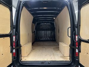 2023 Renault Master Panel Van - Image 2