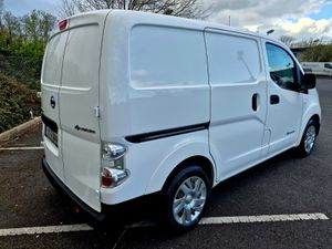 2021 NISSAN NV200 40KW  BIG BATTERY - Image 2