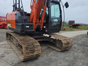 Hitachi 130-6 - Image 2